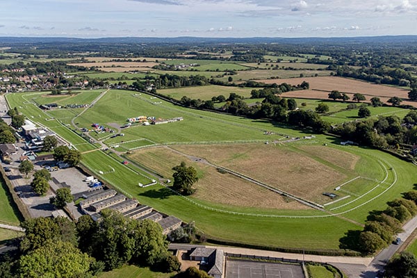 Minnie can move it at Plumpton
