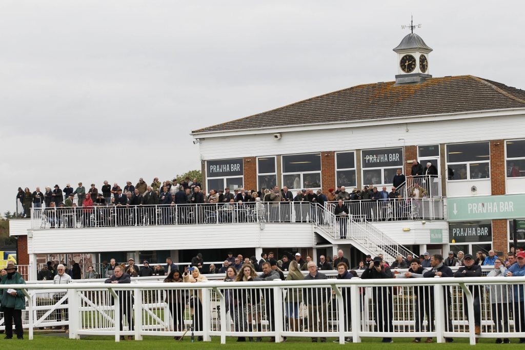 Comanche Magic just the ticket at Stratford