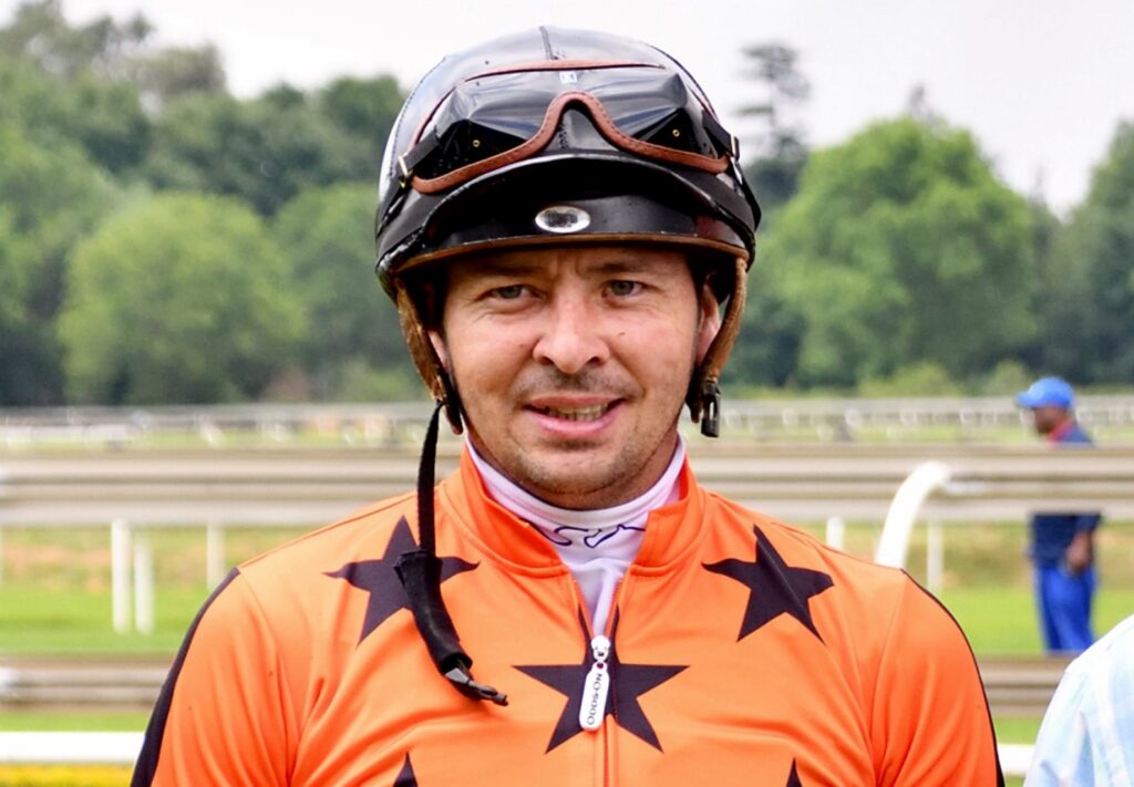 Argo Alley to flaunt his heritage