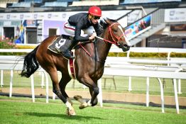 Bess for back-to-back wins