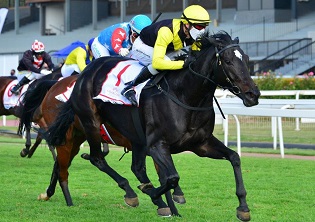 Big 3 battle it out 4Racing