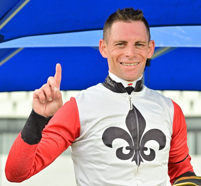 Follow Lerena at Turffontein