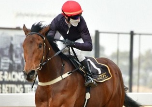 Kennedy can extend his lead