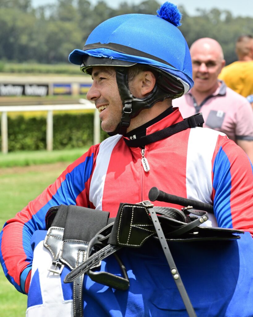 Maujean to wear the crown