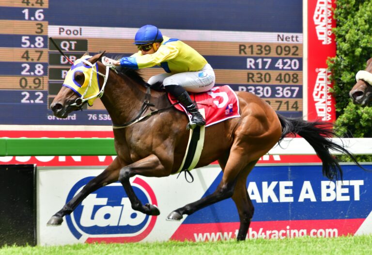 La Moohal for winning return to Inside track