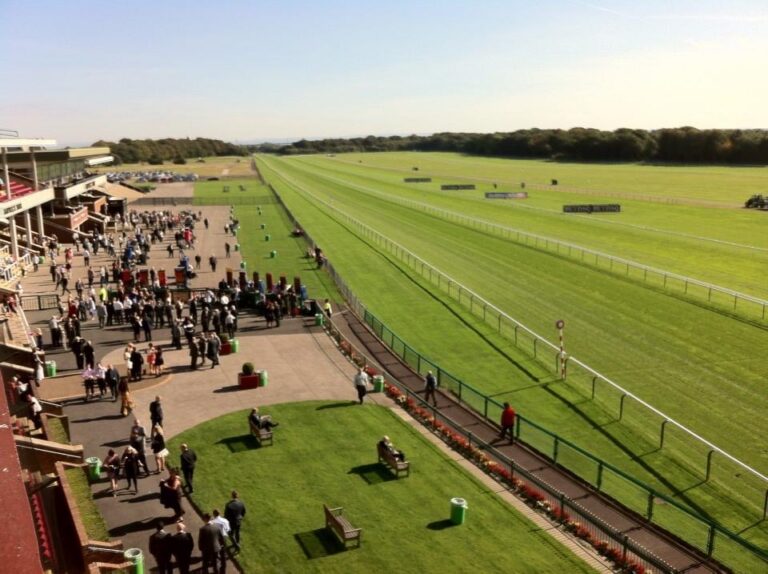 Love Struck by the Claims of Canoodled At Haydock