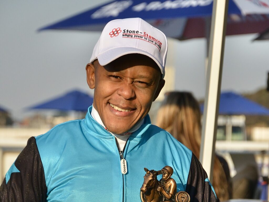 Muzi to make merry at Fairview