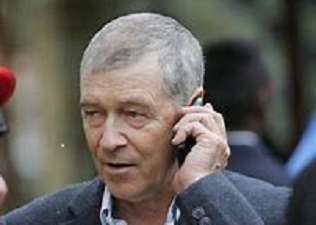 Scratching favours Rosada