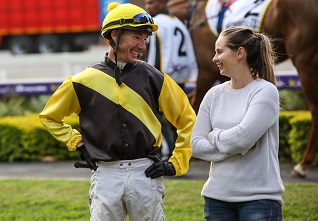 Sikhulu a Scottsville banker