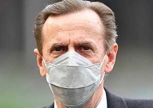 Size runner is in the Zone