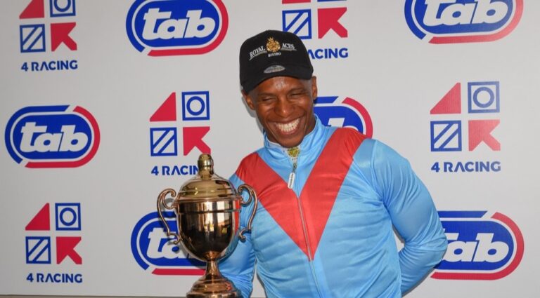 Tres Chic looks the value in the Cape