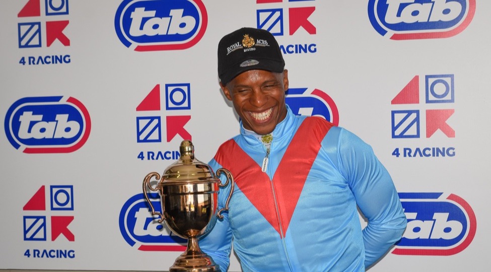 Tres Chic looks the value in the Cape