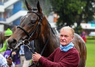 Warrior to lead the way at Greyville